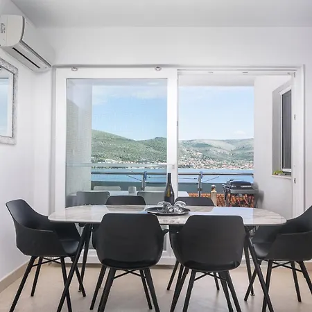 Apartment L&l Luxury 1 *