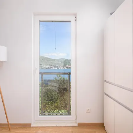 Apartment L&l Luxury 1 Donji Okrug (Ciovo)